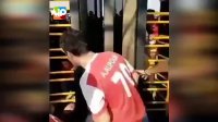 نحوه عبور عجیب هواداران از گیت ورزشگاه آزادی