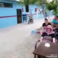 مسخره کردن برنامه عصر جدید خیلی خنده دار