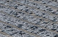 ماجرای دپوی خودروهای تولیدی ایران خودرو و سایپا در پارکینگ ها