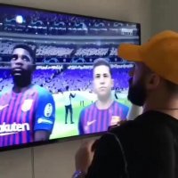 وقتی یه آرایشگر تو قرنتیه باشه از این بهتر نمیشه