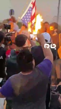 آتش زدن پرچم آمریکا