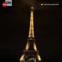 لحظه خاموش شدن برج ایفل به احترام قربانیان حادثه تروریستی بارسلون