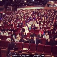 یعنی شبکه چهار، رونالدو و جنیفرلوپز هم پخش کنه بازم کسی نمی بینه.