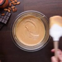 بستنی کاراملی شکلاتی