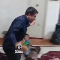 ادامه ی خوشحالی پدر استقلالی بعد گل !!!