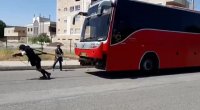 کشیدن اتوبوس 18تنی توسط بانوی سیرجانی خانم مریم همتی