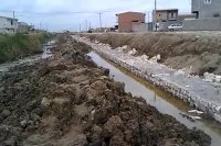 فیلم حفاری وپی ریزی ضلع شمالی کانال مسیر محل شنا بندرترکمن از مرز پل چوبی گذشت