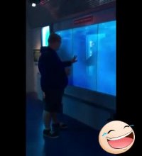 اگه جرات داری دست بزن!