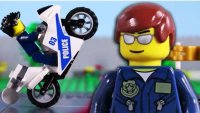 کارتون لگو ساخت ماشین های آزمایشی : موتور پلیس : مسابقه فوتبال ماموران پلیس