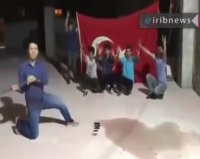 شکستن گوشی های آیفون در ترکیه