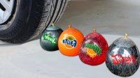 تفریح و سرگرمی : چالش له شدن وسایل زیر چرخ ماشین : بادکن های نوشابه ای و ژله قرمز