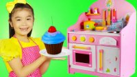 بازی دخترانه آشپزی با هانا : اسباب بازی آشپزخانه چوبی و بزرگ صورتی