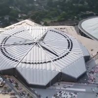 سقف ورزشگاه "مرسدس بنز"