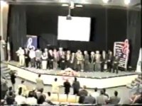 دکلمه شعری زیبا از فرویدون مشیری همراه با اجرای زنده سرود ای ایران