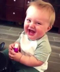 این بچه حتما خنده رو لباتون میاره