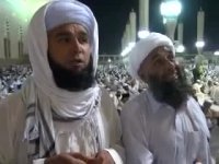 مدیحه خوانی مرد پاکستانی در مسجدالنبی