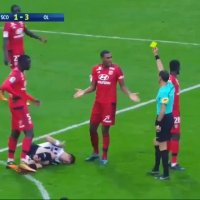 کارت قرمز با چاشنی بد شانسی