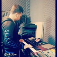 کیبوردنوازی شاد