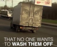 نقاشی رو خاک کامیون