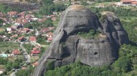 "متئورا" شهری در آسمان