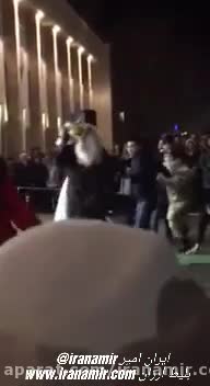 حمله به بابا نوئل/دیشب