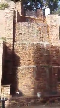 اجرای آبشار برکه جوب در ساختن محوطه سازی باغ باسنگهای مالون 09124026545