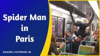 مرد عنکبوتی در مترو شهر پاریس