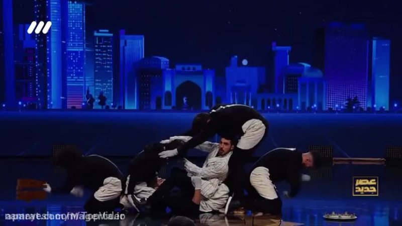 اجرای تماشایی رباتی گروه مجاز در فصل دوم عصر جدید