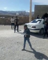 تبلیغ عجیب هواداران کاندیدای مجلس با شلیک گلوله