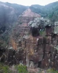 این فیلم رو با یه چشم ببینید !!!