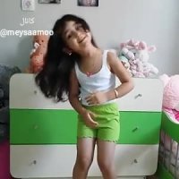 دختر ناز و طناز