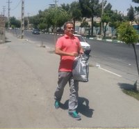 جعفر(شاهین) اقدامی بعد از ده سال حبس، امروز از زندان رجایی شهر آزاد شد.