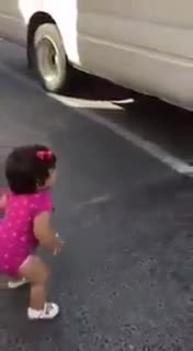 خواهر کوچولوی بامزه