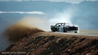 کلایمب کانا؛ هنرنمایی کن بلاک در Pikes Peak