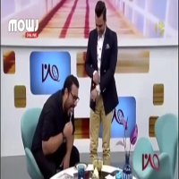 سیرابی خوردن محسن کیایی وسط برنامه زنده