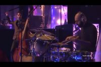 دانلود ویدئو گروه پالت به نام نرو بمان