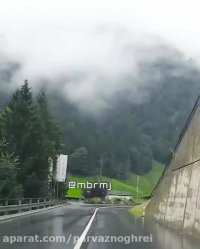 یک روز بارونی زیبا در طبیعت فوق العاده گریندلوالد سویس