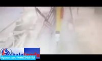 حادثه فجیع ترکیدن وحشتناک ماشین وانت در پمپ بنزین