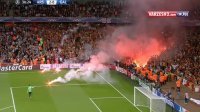 آتش بازی طرفداران گالاتاسارای در بازی آرسنال