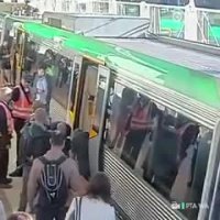 وحدت و مهربانی یعنی این!