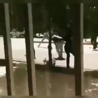 فیلمی از درگیری معترضان و ماموران در کازرون