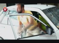 دی جی حسین فسنقری: موهاشو عروسكی شونه كرده!