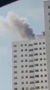 لحظه آتش سوزی در برج پارامیس واقع در شهرک راه آهن